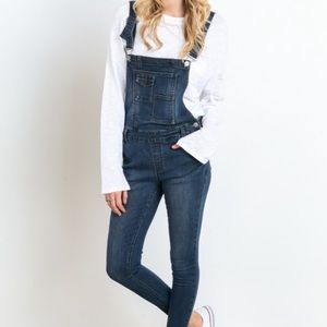 Skinny leg Wishlist overalls, size small